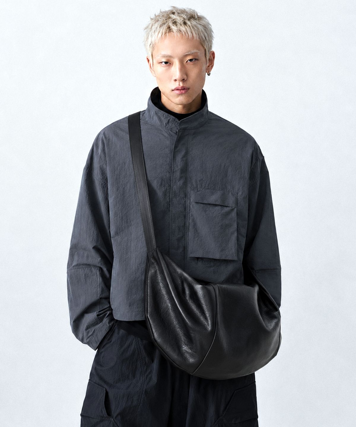 아티스트웨어(ARTISTWEAR) [ATW] 레더 크레센트 호보백