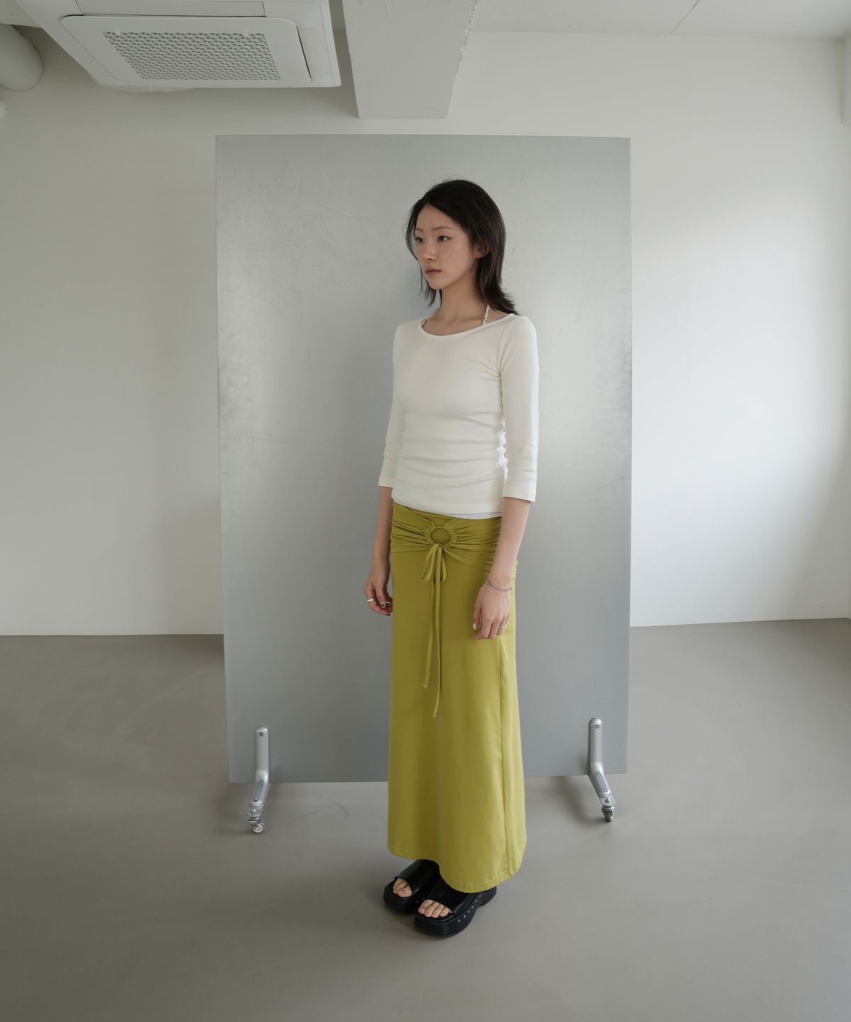 포트레이트서울(PORTRAITSEOUL) 보트넥 슬림핏 7부 티셔츠 - 아이보리(ivory)