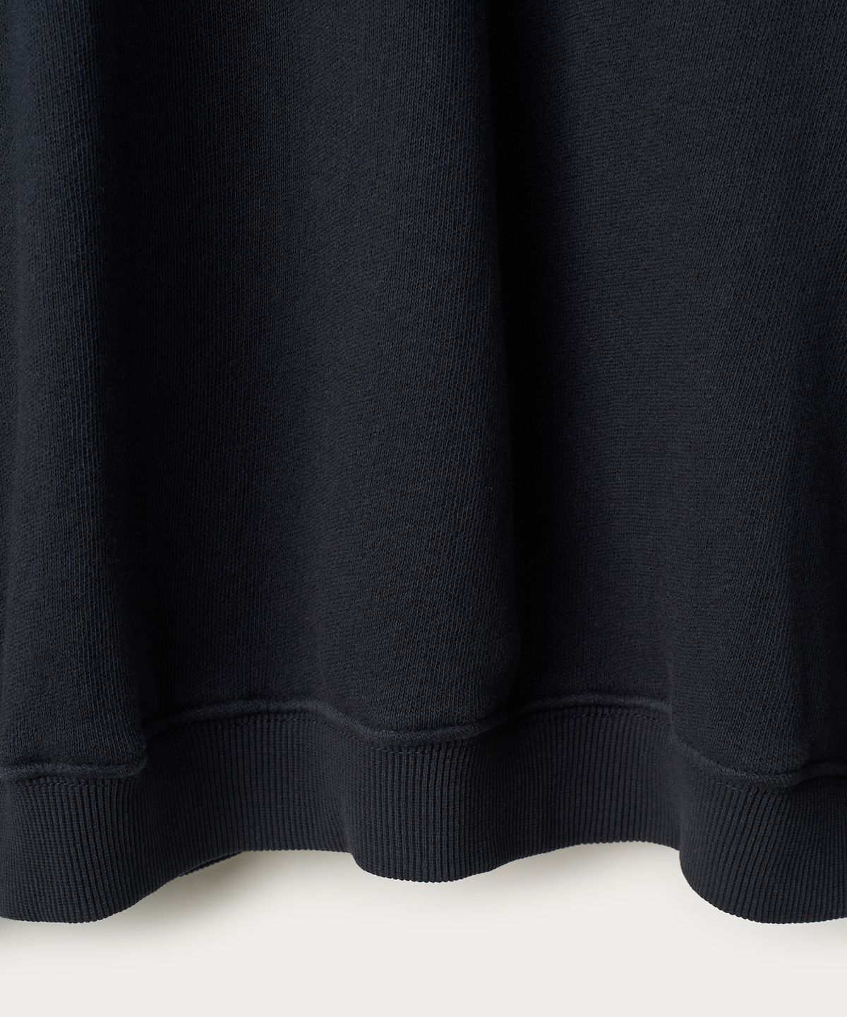 조질롱(JOJILONG) JN021 CROPPED RAGLAN SWEATSHIRT - DEEP NAVY