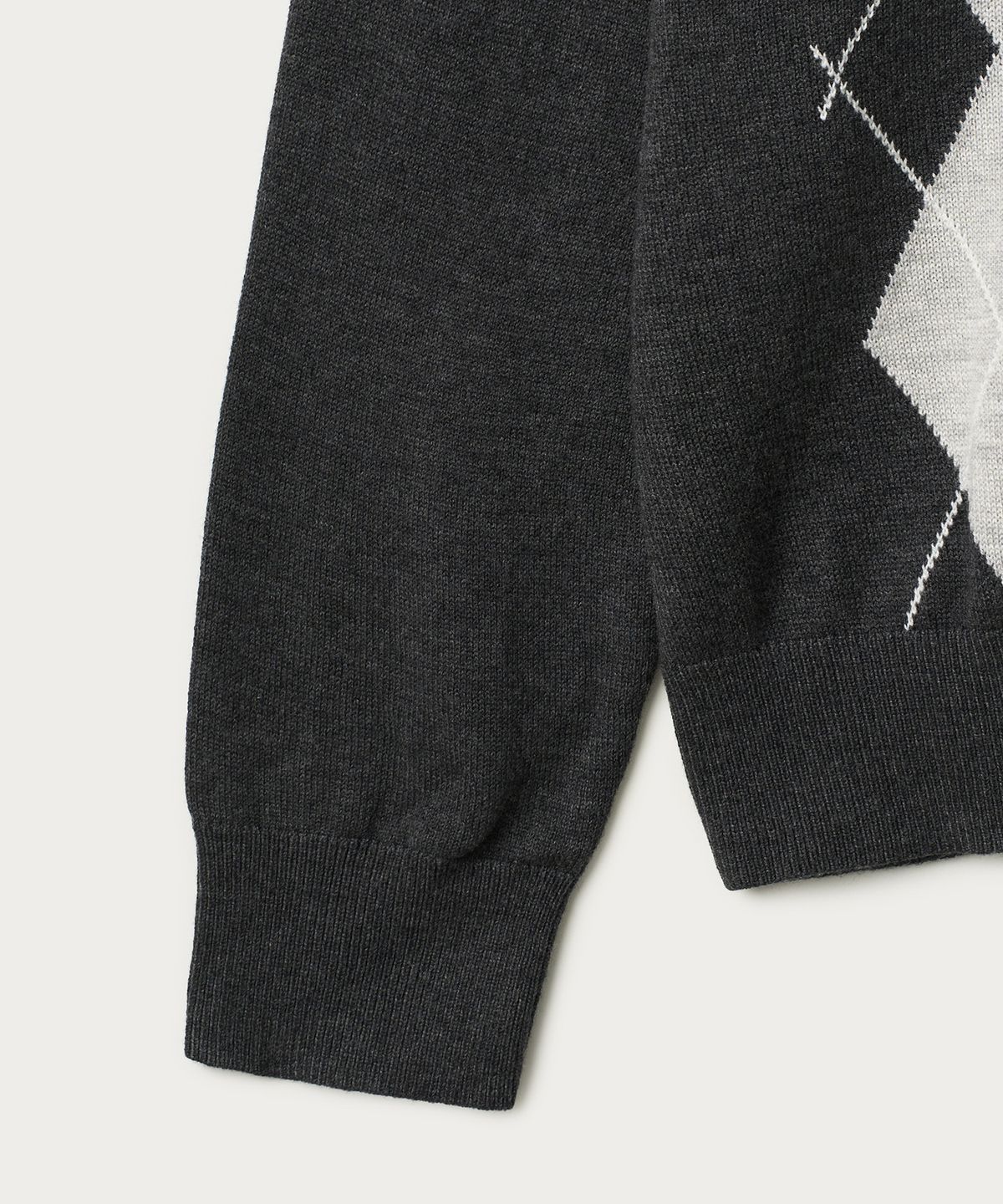 조질롱(JOJILONG) JN155 CLASSIC ARGYLE KNIT - CHARCOAL