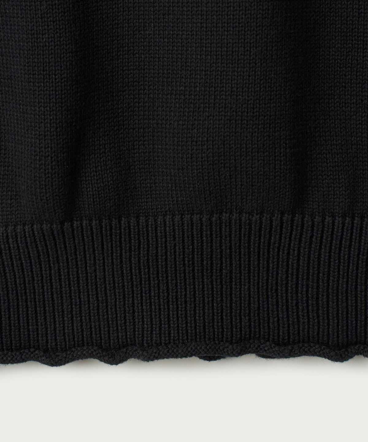 조질롱(JOJILONG) JN210 ESSENTIAL RAGLAN KNIT - BLACK