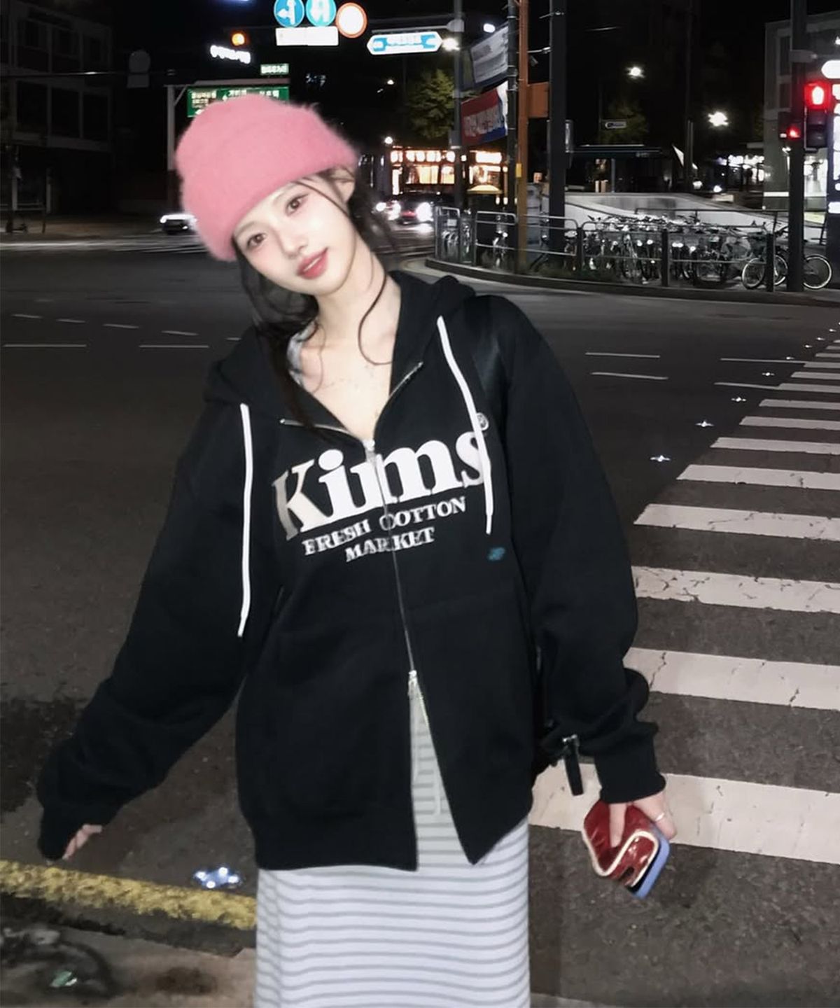 킴스 프레시 코튼 마켓(KIMS FRESH COTTON MARKET) (Unisex) Kims Bam Logo Zip Hoodie Black