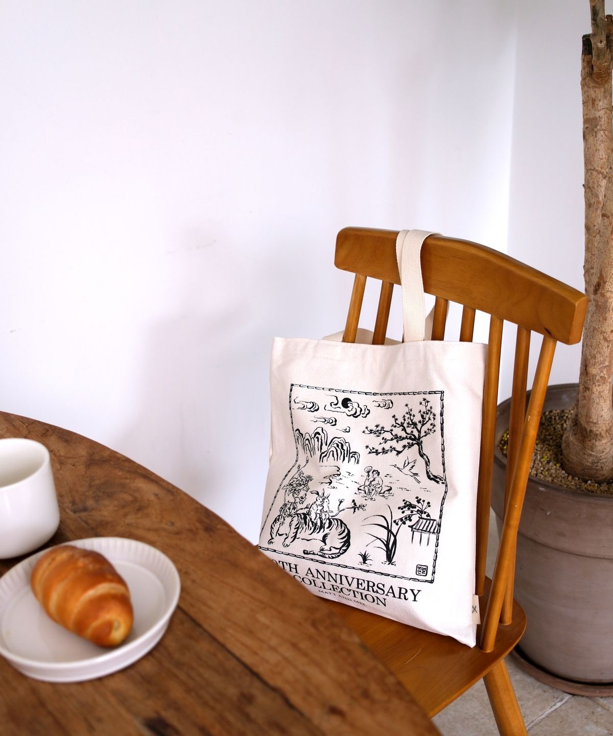 멧앤멜(MATT AND MEL) [Drawing Bag] Yuyujajeok - Black