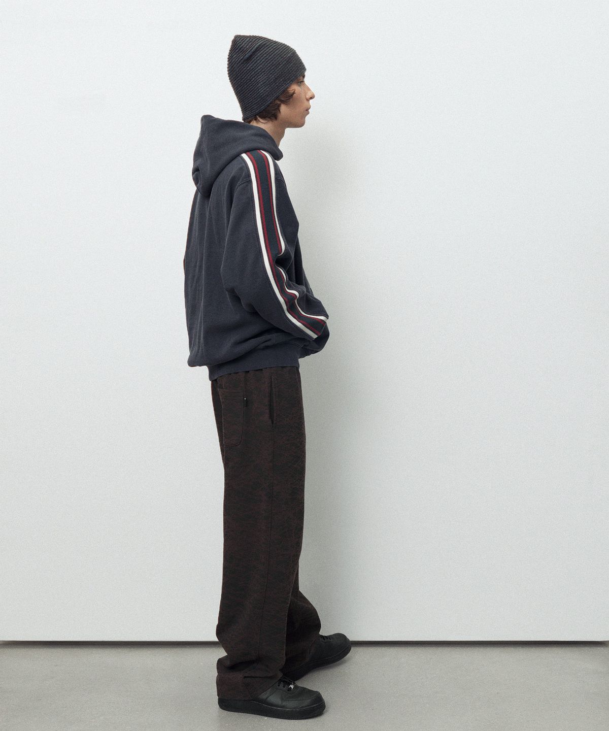 디스이즈네버댓(THISISNEVERTHAT) T.N.T. Classic HDP Basic Sweatpant Scribble Black