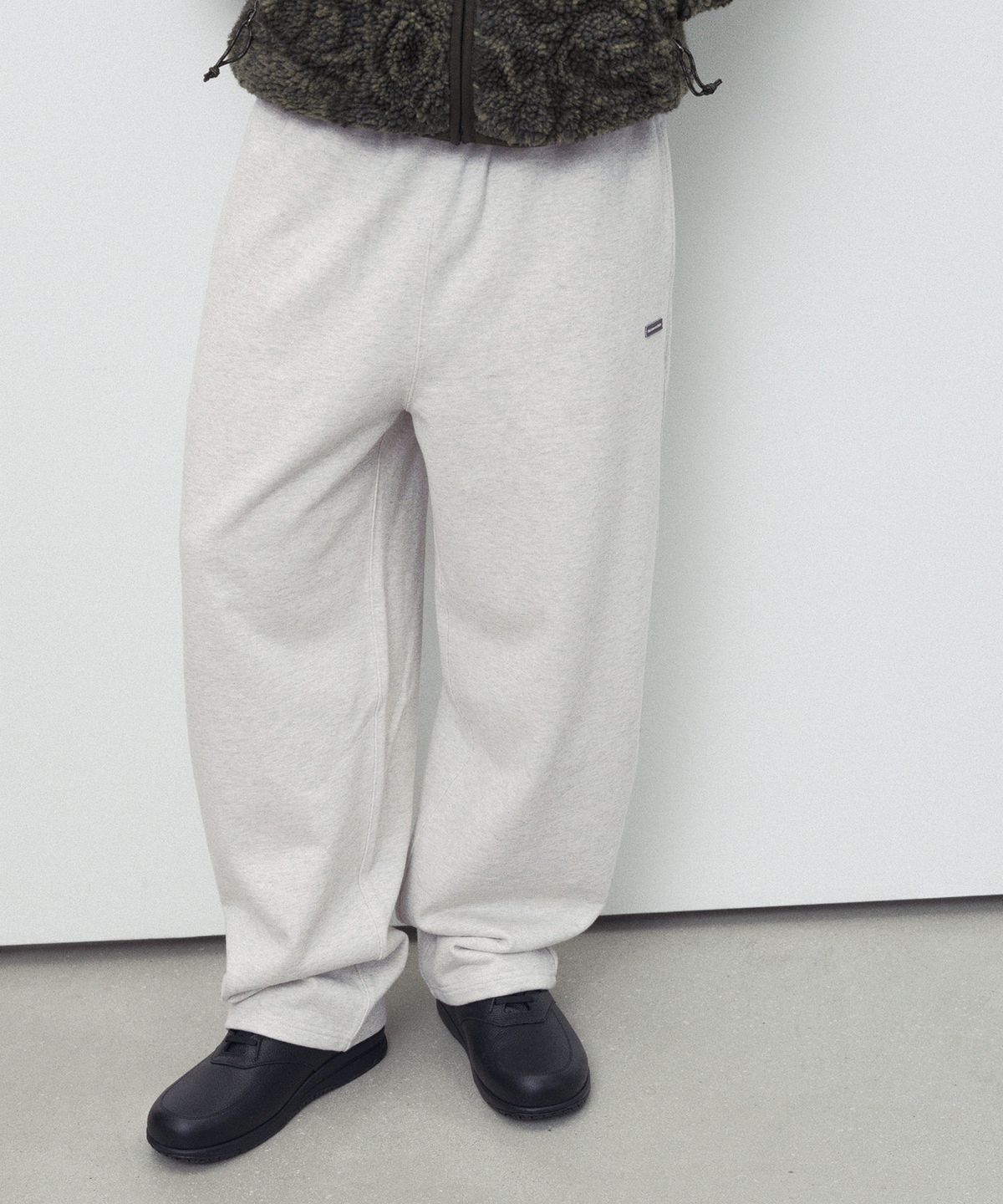 디스이즈네버댓(THISISNEVERTHAT) T.N.T. Classic HDP Basic Sweatpant Oatmeal