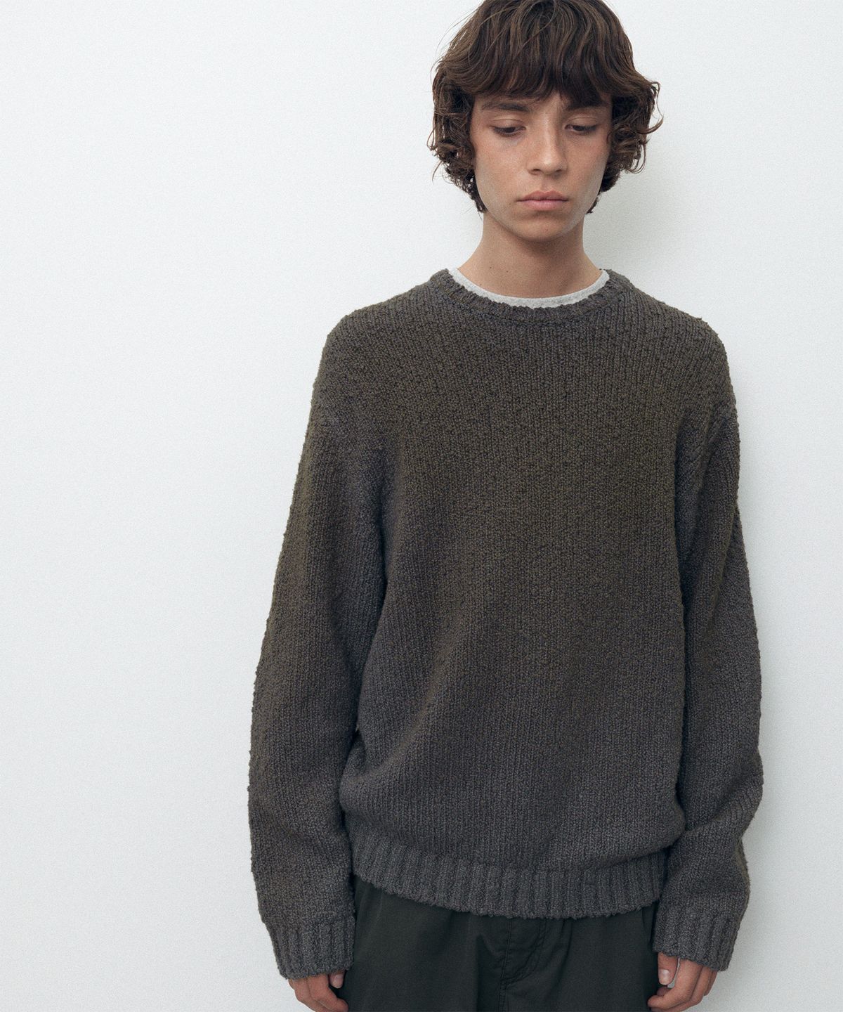 디스이즈네버댓(THISISNEVERTHAT) Boucle Sweater Navy