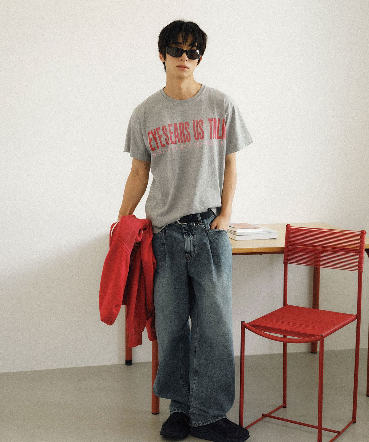 이우트(EEUT) EEUT COORDINATE T-SHIRT / MELANGE GRAY