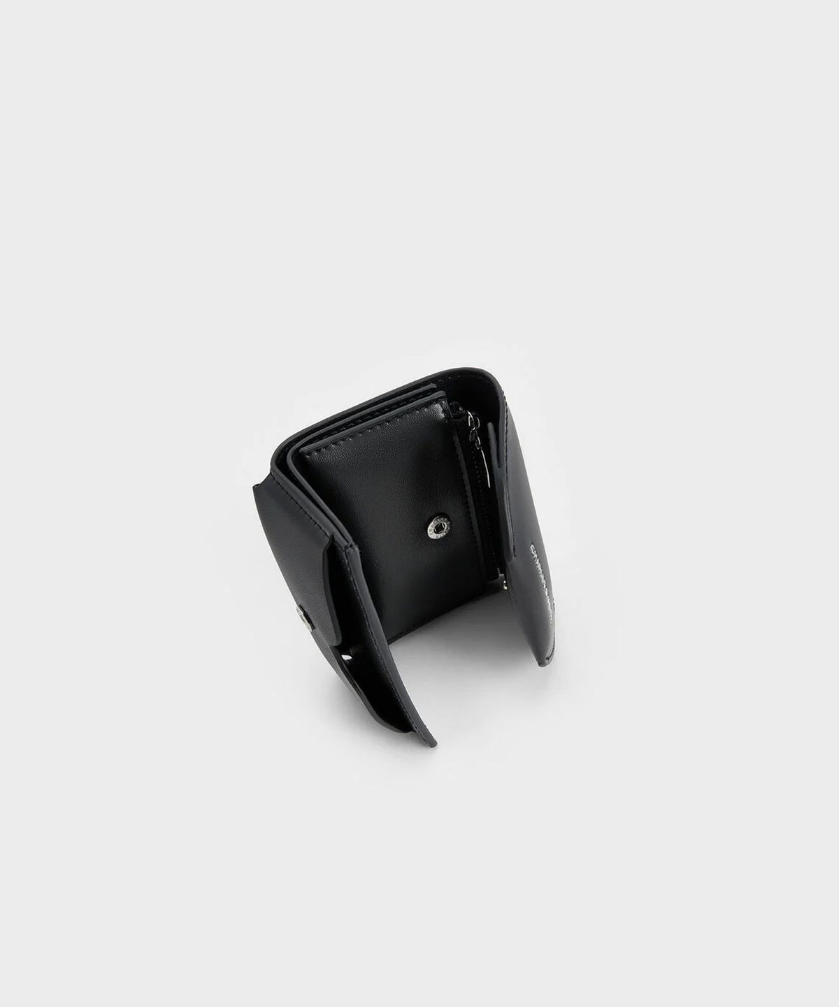 찰스앤키스(CHARLES & KEITH) 에놀라 플론트 플랩 월렛 2colors CK6-10770658