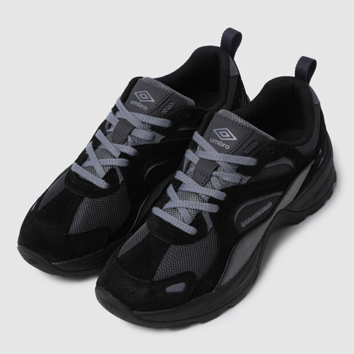 엄브로(UMBRO) RUSTY (러스티) 챠콜 UR323CTP82