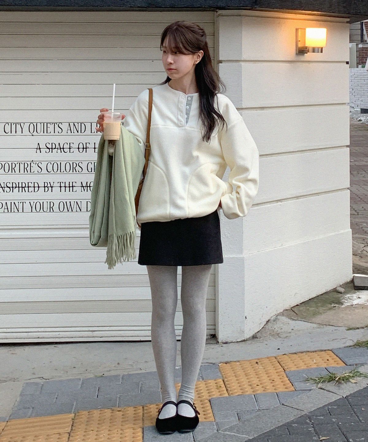 드로우핏 우먼(DRAWFIT WOMEN) [드로우핏우먼 X 알로하] 배색 헨리넥 플리스 탑 [IVORY]