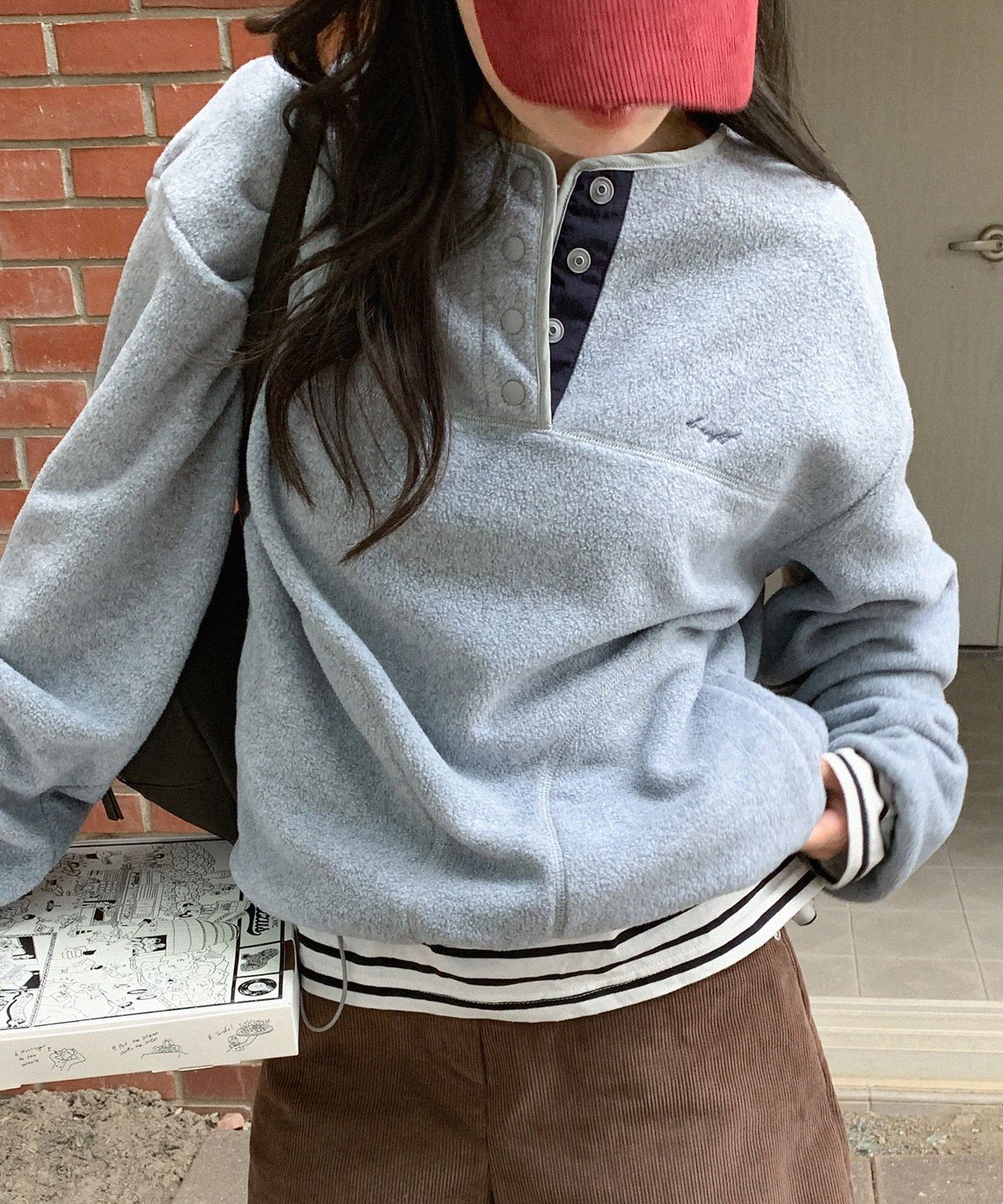 드로우핏 우먼(DRAWFIT WOMEN) [드로우핏우먼 X 알로하] 배색 헨리넥 플리스 탑 [IVORY]