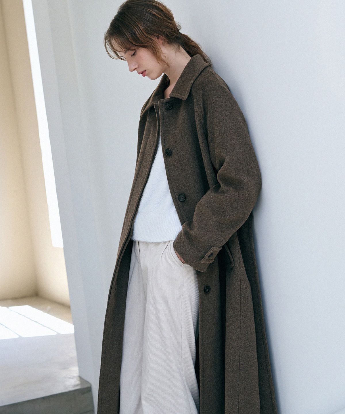 드로우핏 우먼(DRAWFIT WOMEN) 소프트 캐시미어 벨티드 발마칸 롱 코트 [MID-GREY]