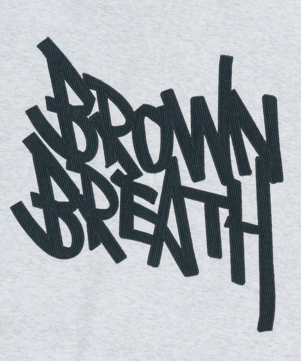 브라운브레스(BROWNBREATH) TAG APPLIQUE HOODIE  (3colors)