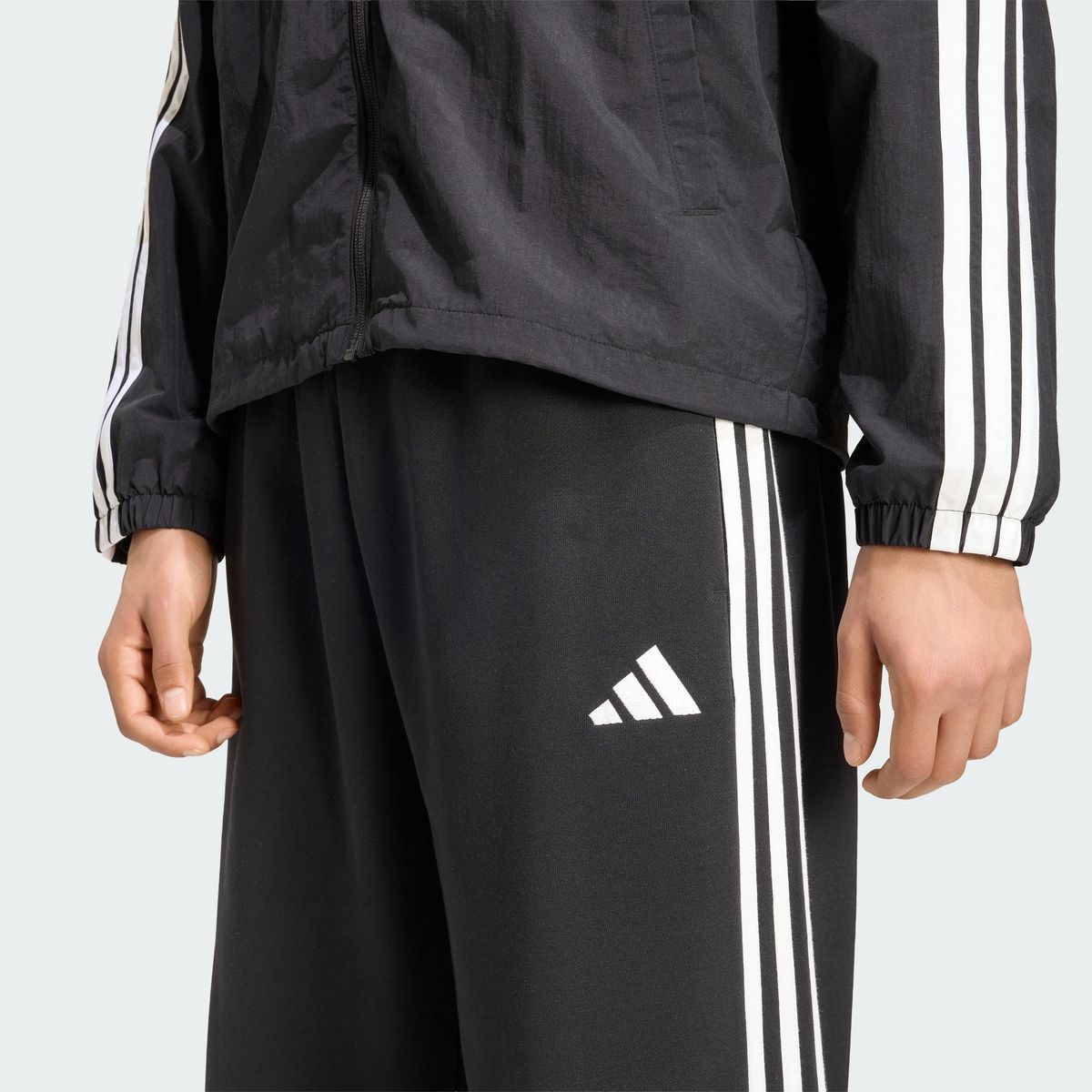 아디다스(ADIDAS) 에센셜 3-스트라이프 플리스 레그 오픈 헴 팬츠 KY6625