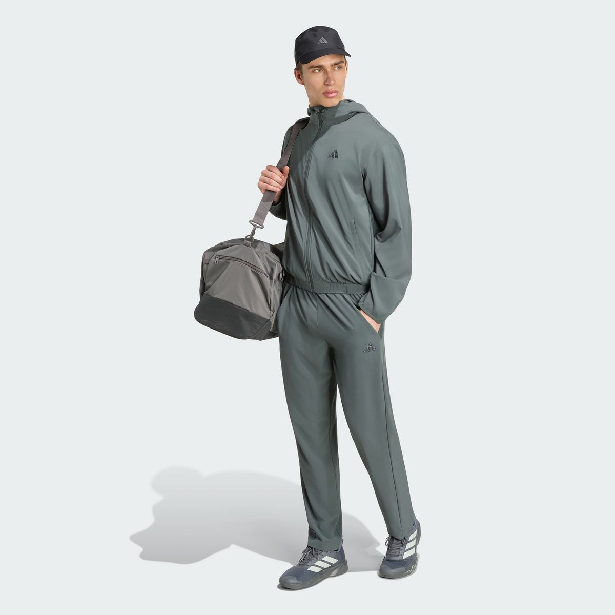 아디다스(ADIDAS) 프라임리프트 에센셜 홀리데이 팩 팬츠 KS8821
