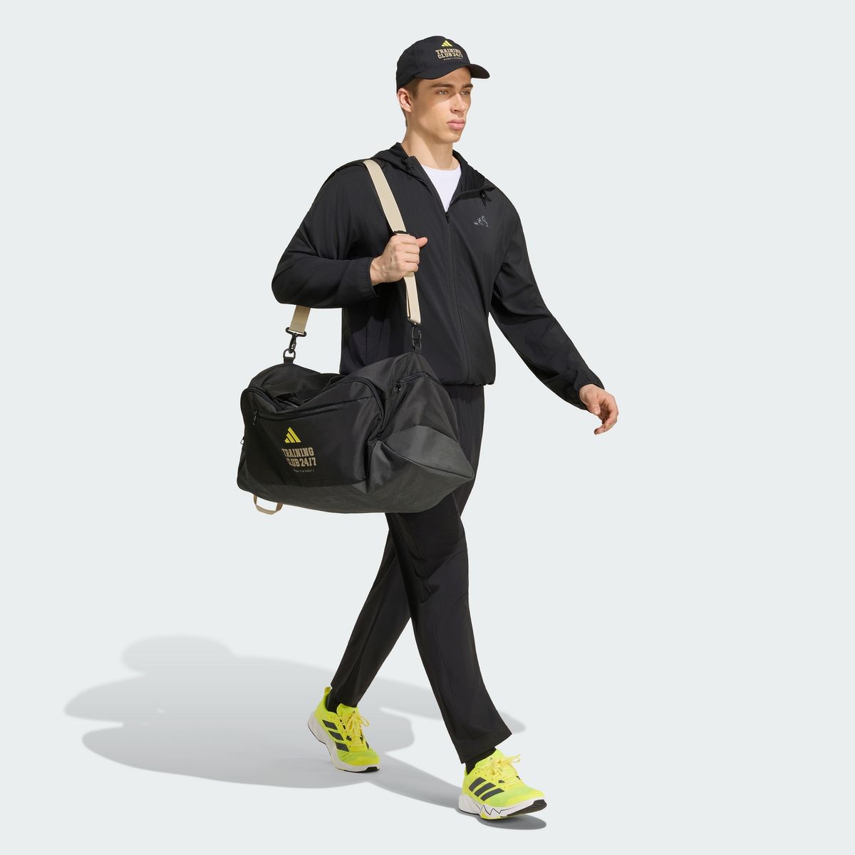 아디다스(ADIDAS) 프라임리프트 에센셜 홀리데이 팩 팬츠 KG8997
