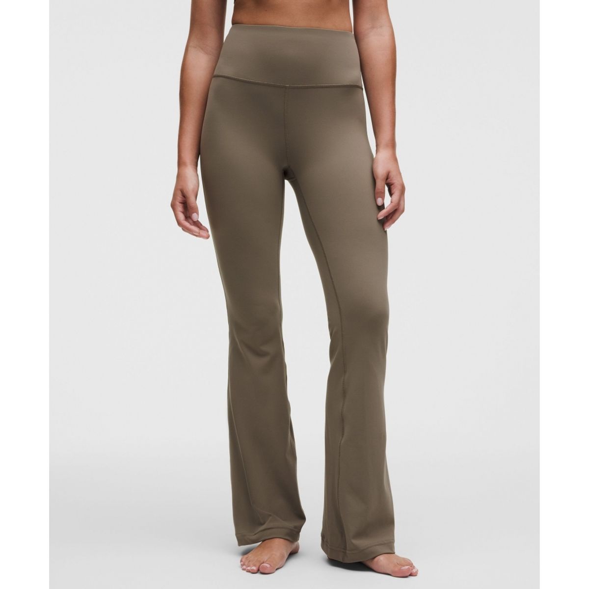 룰루레몬(LULULEMON) 그루브 Nulu 슈퍼 하이라이즈 플레어드 팬츠 *레귤러  CYFR