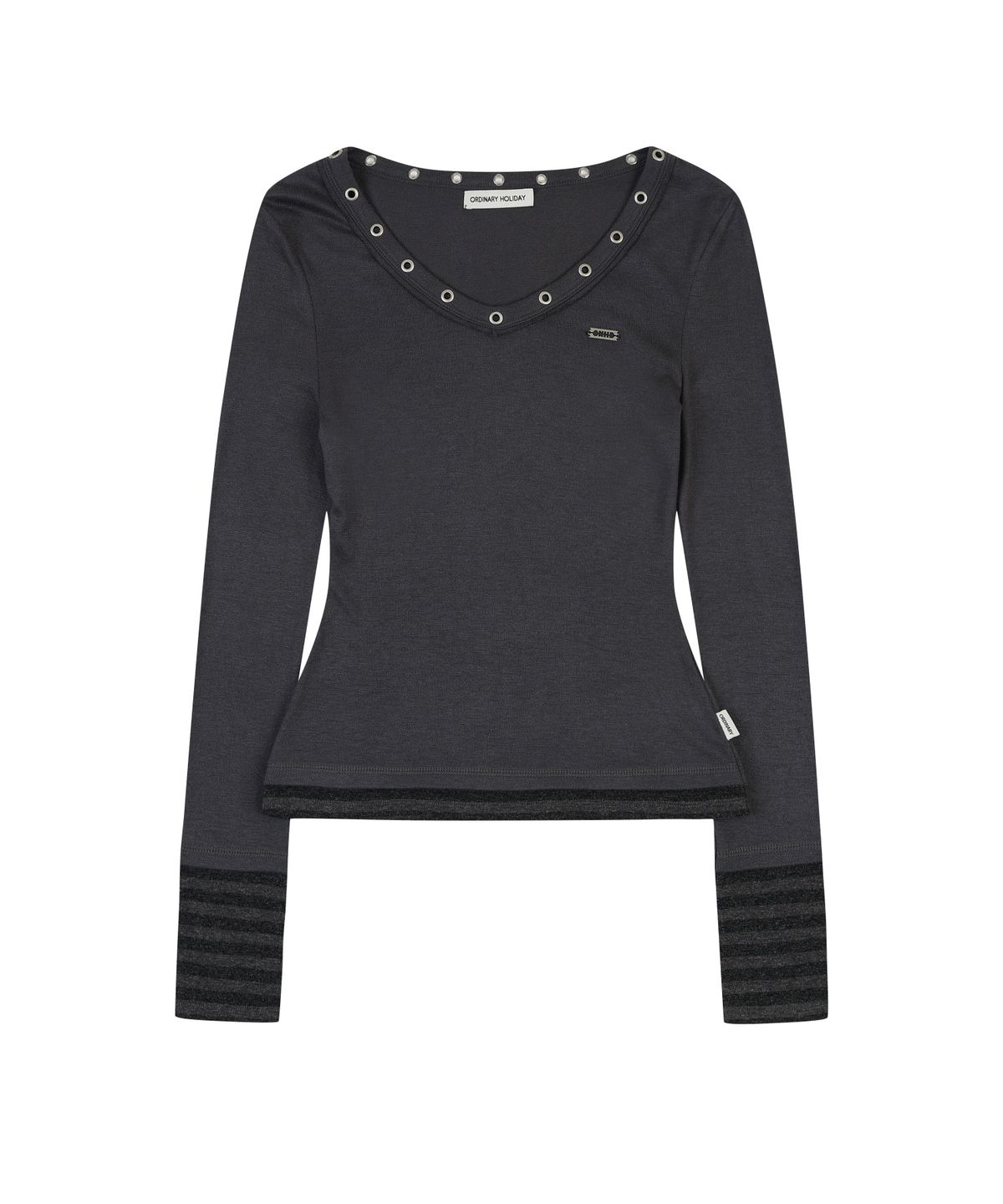 오디너리 홀리데이(ORDINARY HOLIDAY) STUD V NECK PULLOVER [CHARCOAL]