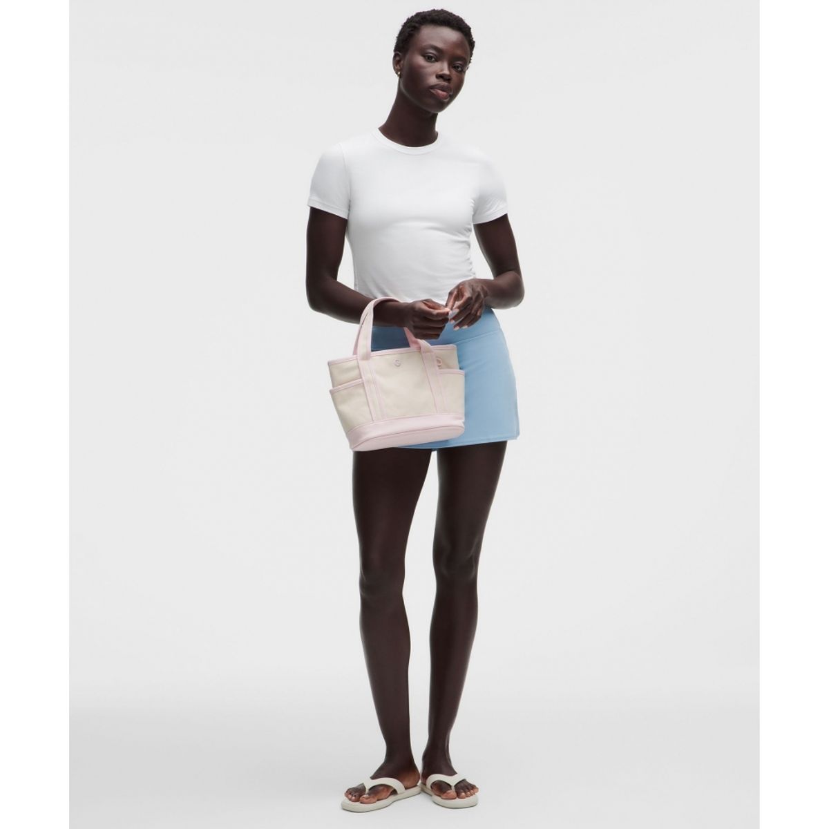 룰루레몬(LULULEMON) 데일리 멀티 포켓 스몰 집 탑 토트백 5L  NAT PIAR