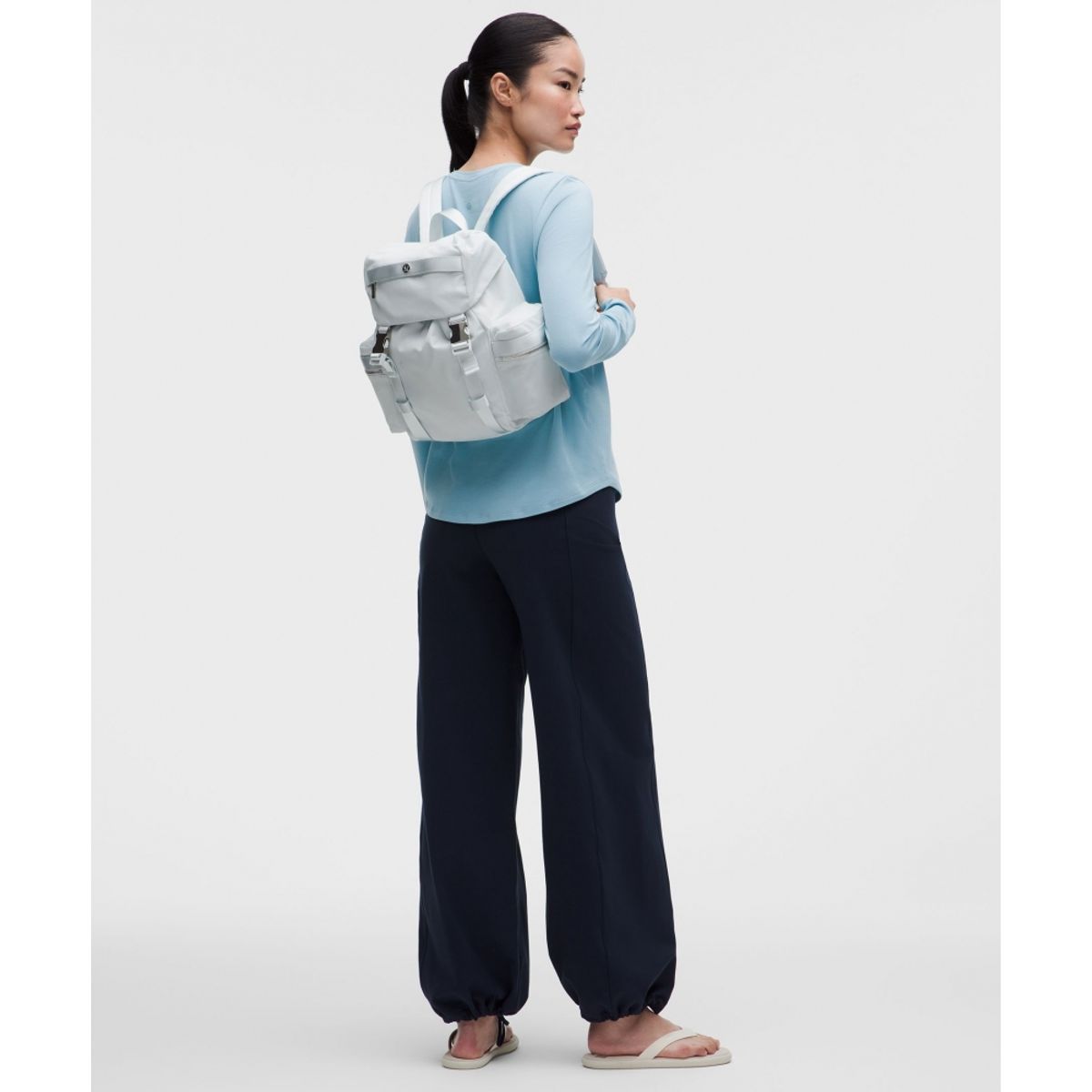 룰루레몬(LULULEMON) 원더러스트 백팩 스몰 14L *그립 핸들  PSTE SLVR