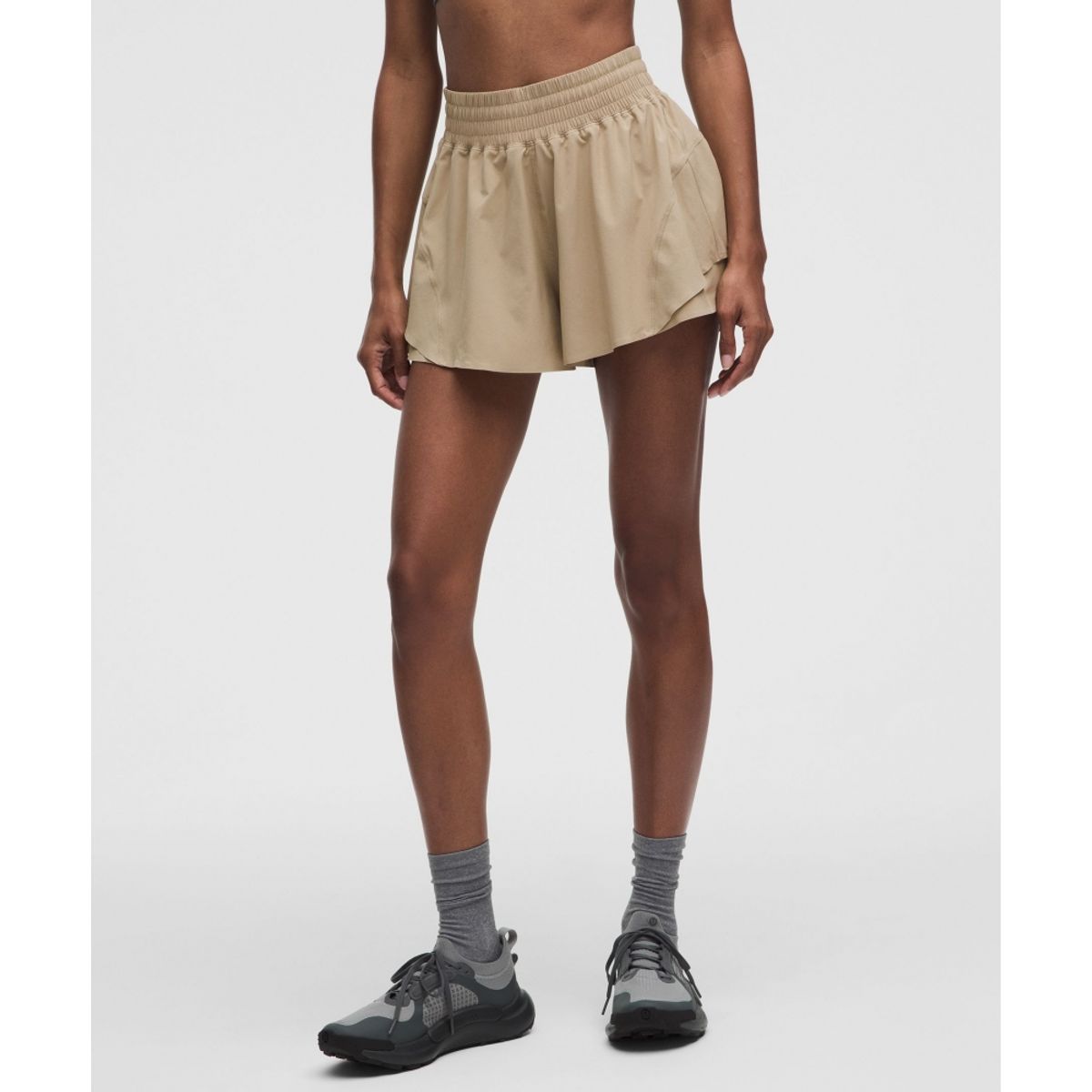 룰루레몬(LULULEMON) 셰이크 잇 아웃 하이라이즈 러닝 쇼츠 2.5inch  RUCU