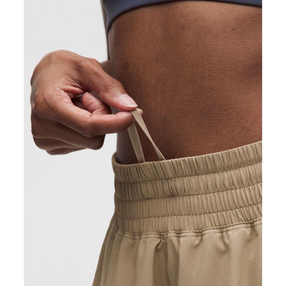 룰루레몬(LULULEMON) 셰이크 잇 아웃 하이라이즈 러닝 쇼츠 2.5inch  RUCU