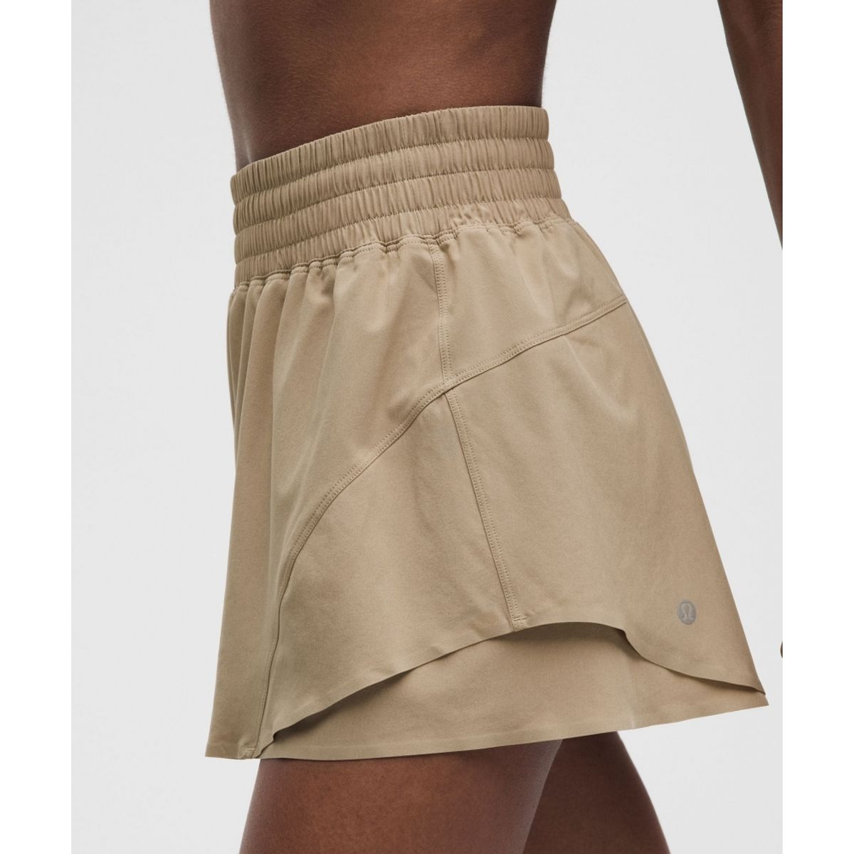 룰루레몬(LULULEMON) 셰이크 잇 아웃 하이라이즈 러닝 쇼츠 2.5inch  RUCU