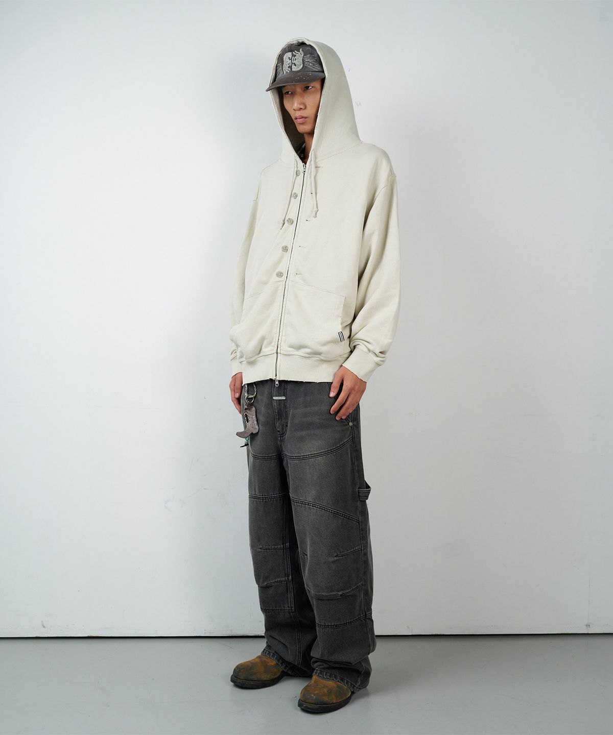더바이닐하우스(THEVINYLHOUSE) ROUND DOUBLE KNEE DENIM PANTS BLACK