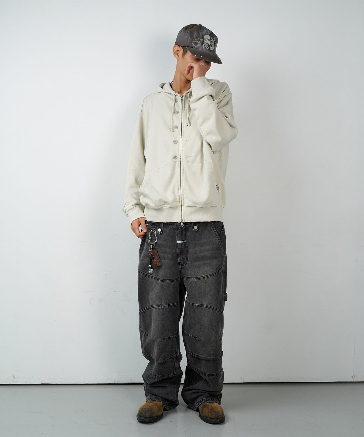 더바이닐하우스(THEVINYLHOUSE) ROUND DOUBLE KNEE DENIM PANTS BLACK