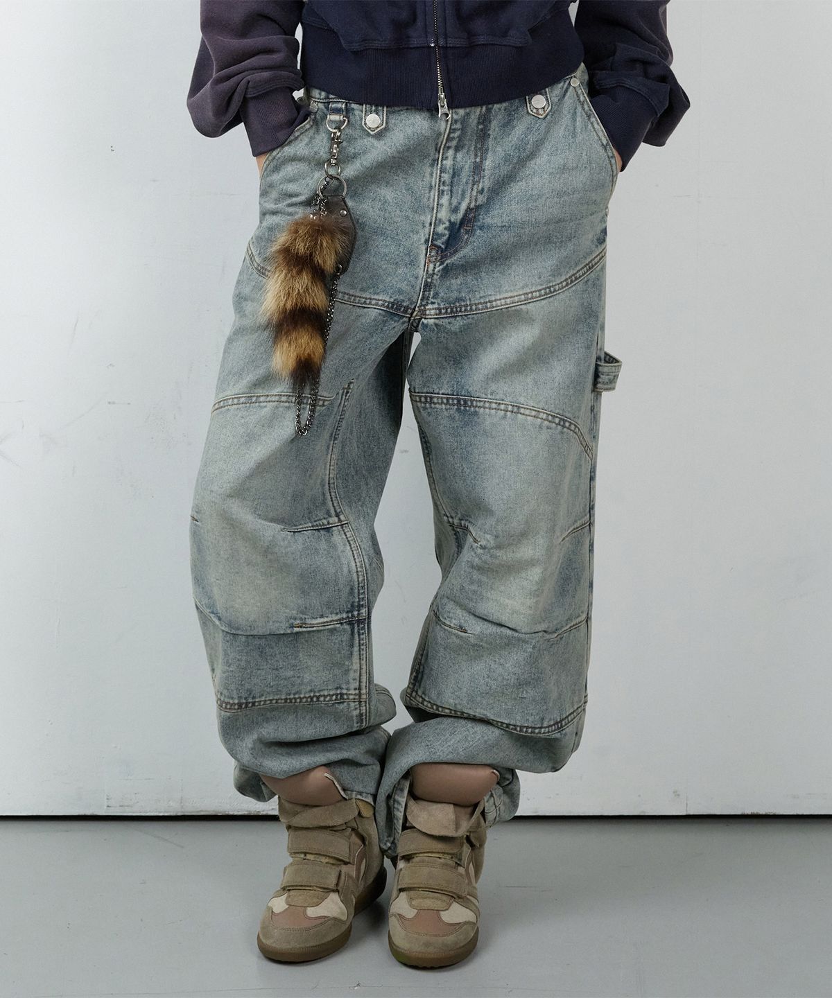 더바이닐하우스(THEVINYLHOUSE) ROUND DOUBLE KNEE DENIM PANTS LIGHT BLUE