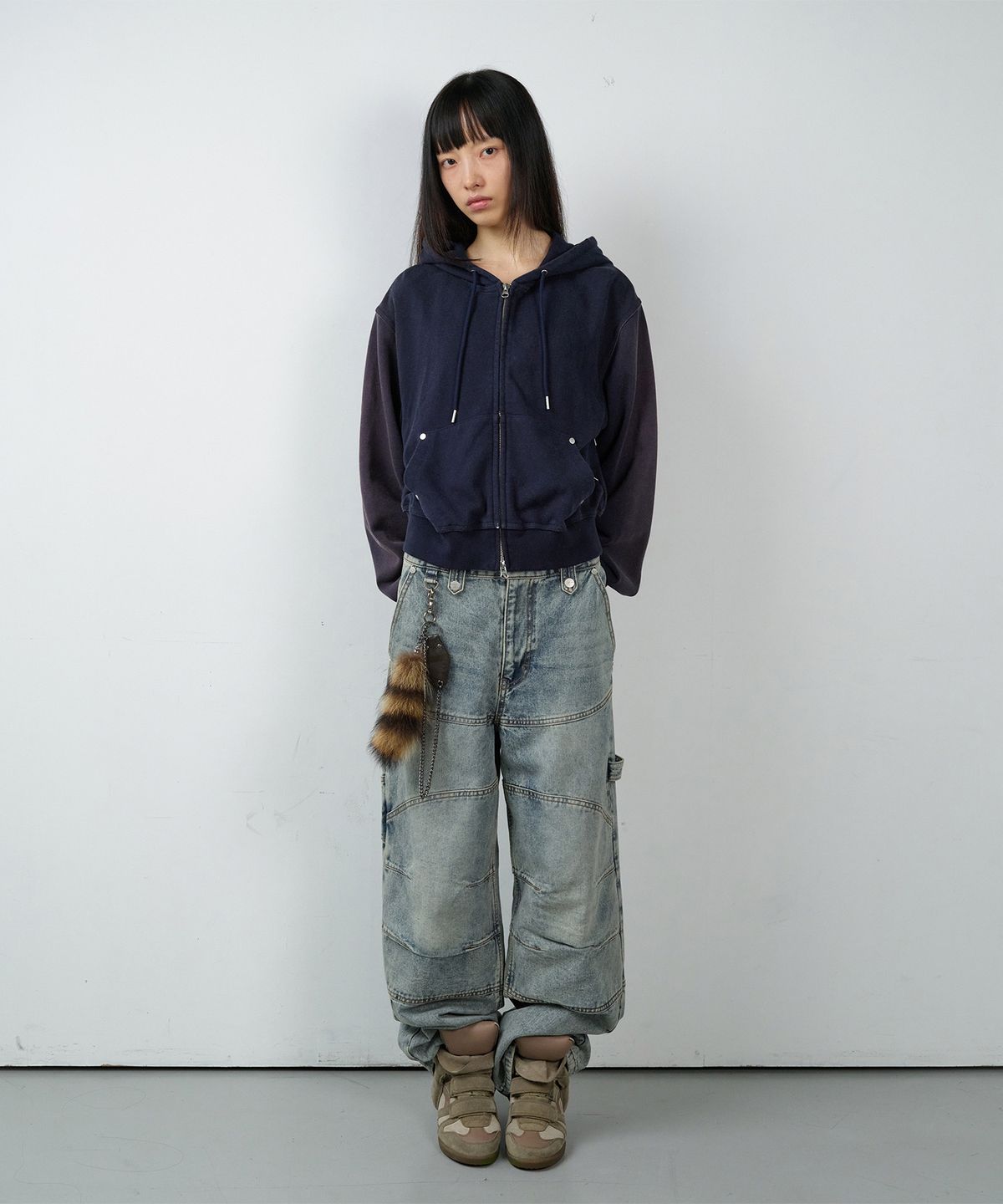 더바이닐하우스(THEVINYLHOUSE) ROUND DOUBLE KNEE DENIM PANTS LIGHT BLUE