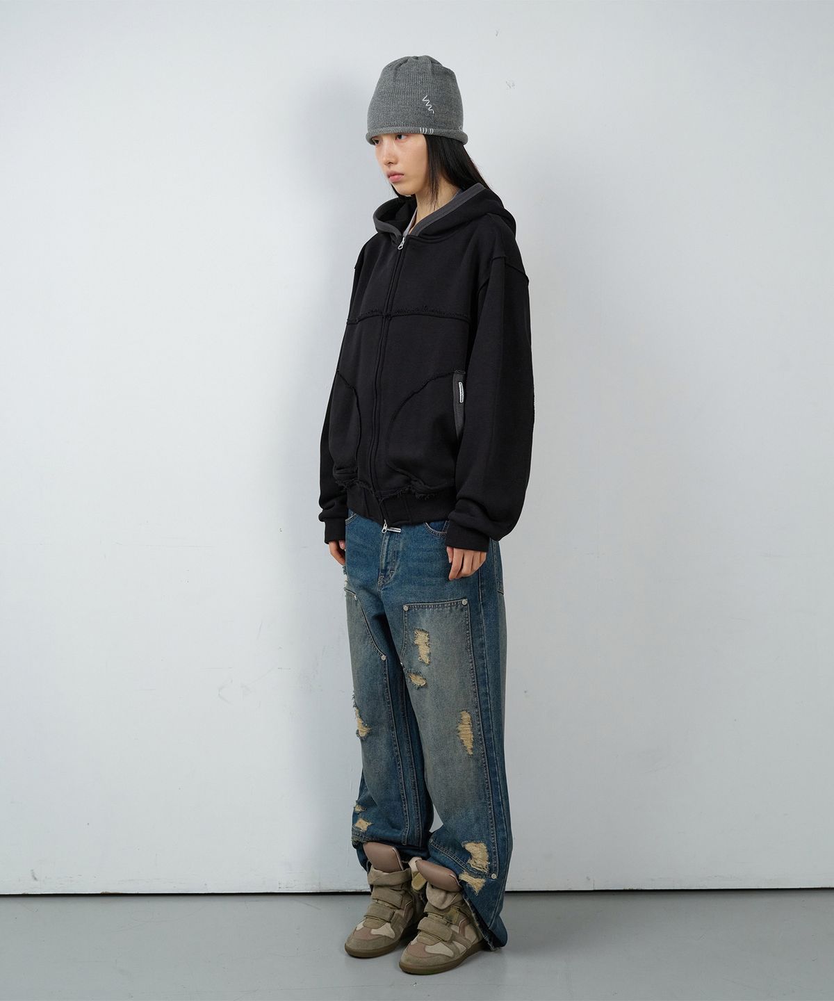 더바이닐하우스(THEVINYLHOUSE) DESTROYED BOOTS CUT DENIM PANTS BLUE