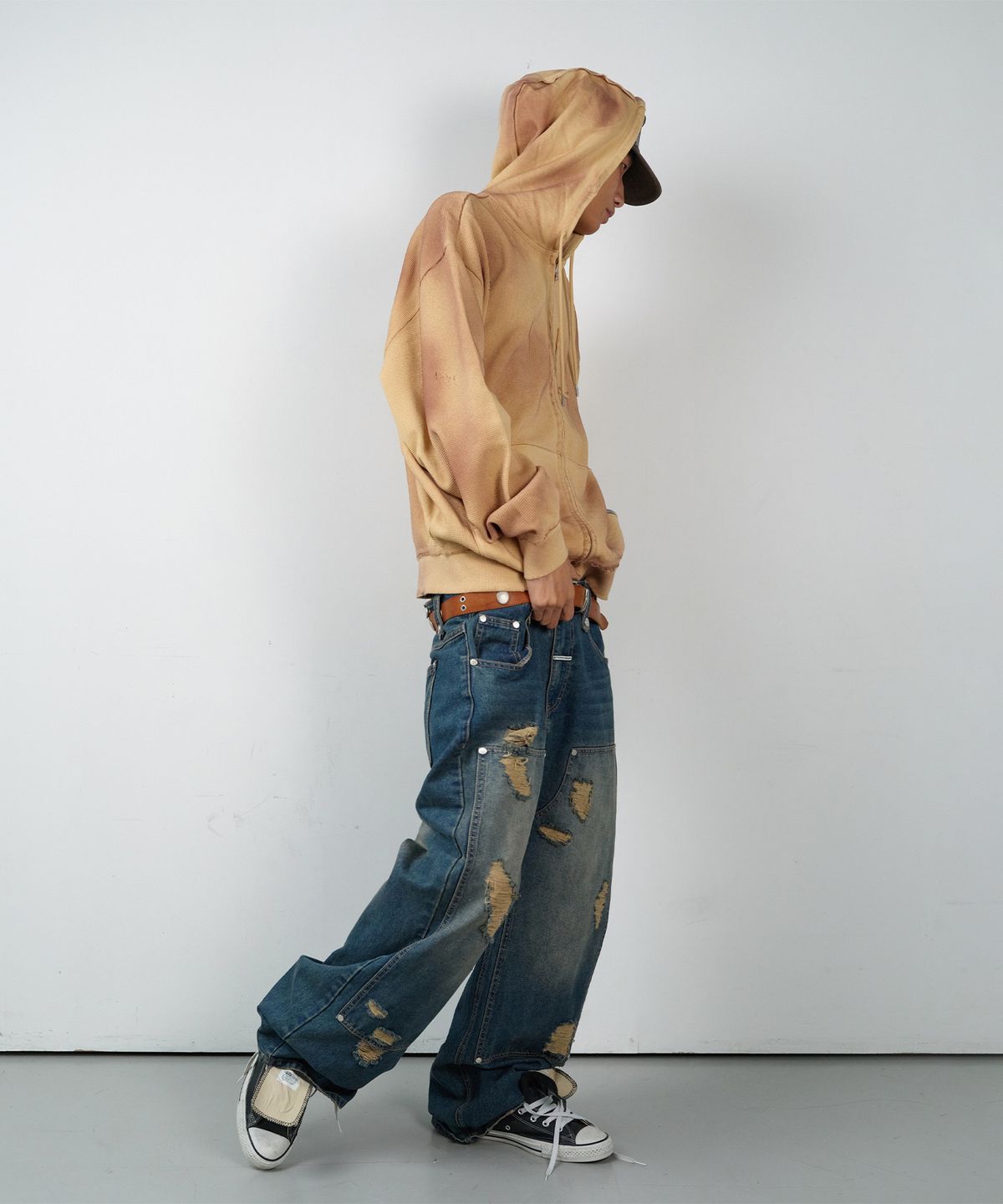 더바이닐하우스(THEVINYLHOUSE) DESTROYED BOOTS CUT DENIM PANTS BLUE