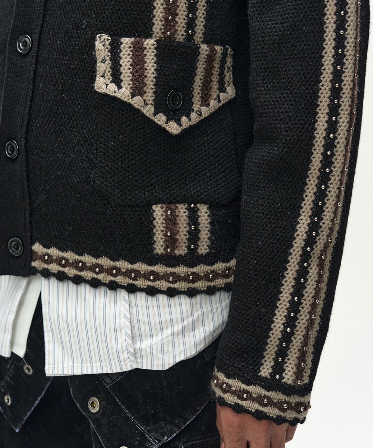 앤더슨벨(ADSB ANDERSSON BELL) FANTASIA 26 HEAVY WOOL CARDIGAN (BLACK)