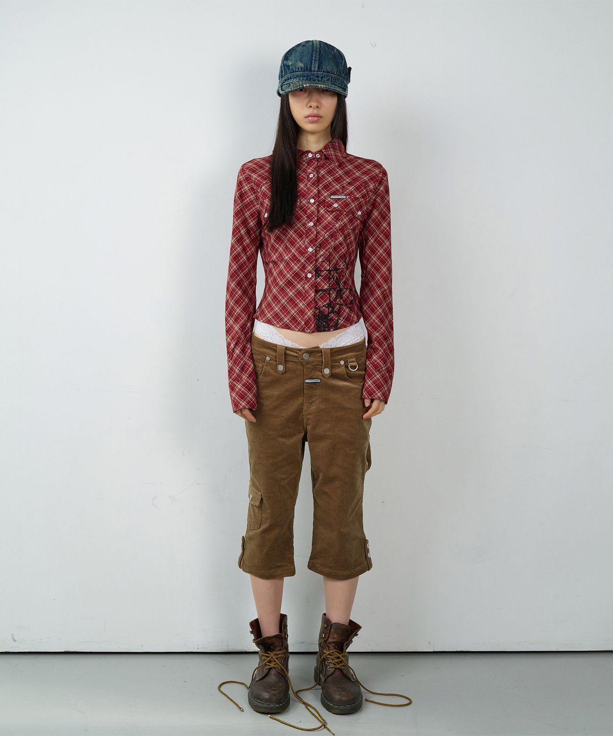 더바이닐하우스(THEVINYLHOUSE) UTILITY CORDUROY CAPRI PANTS(W) BROWN