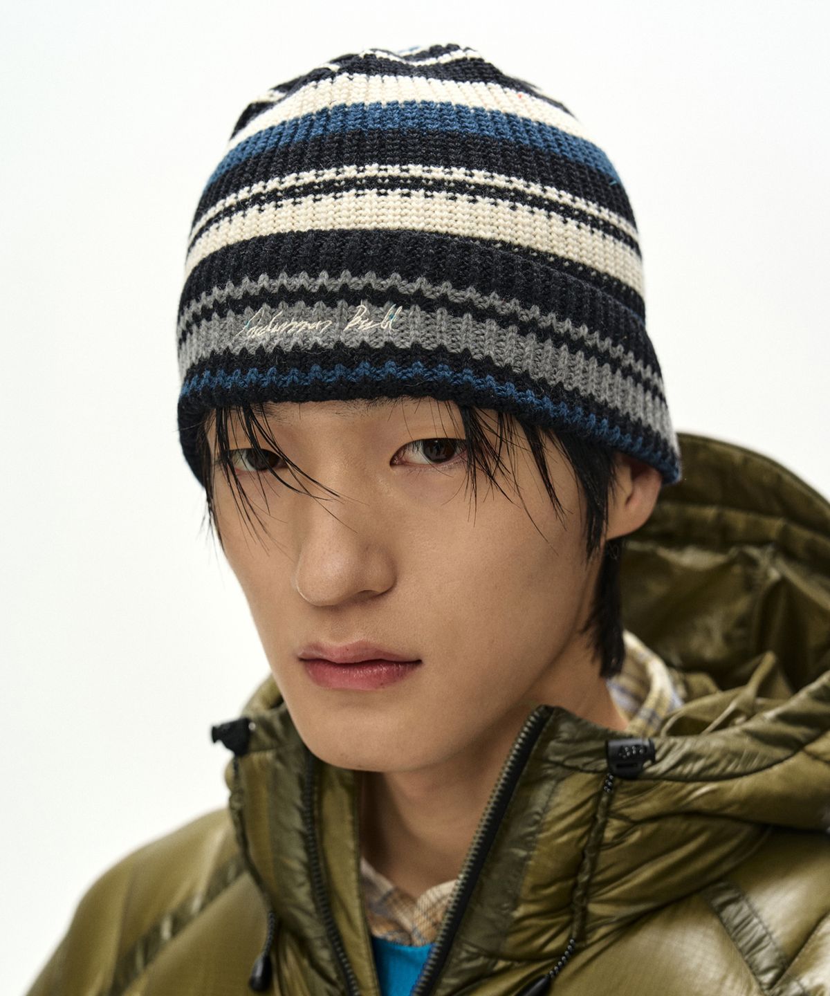 앤더슨벨(ADSB ANDERSSON BELL) UNISEX MULTI STRIPE BEANIE (BLACK/ECRU)
