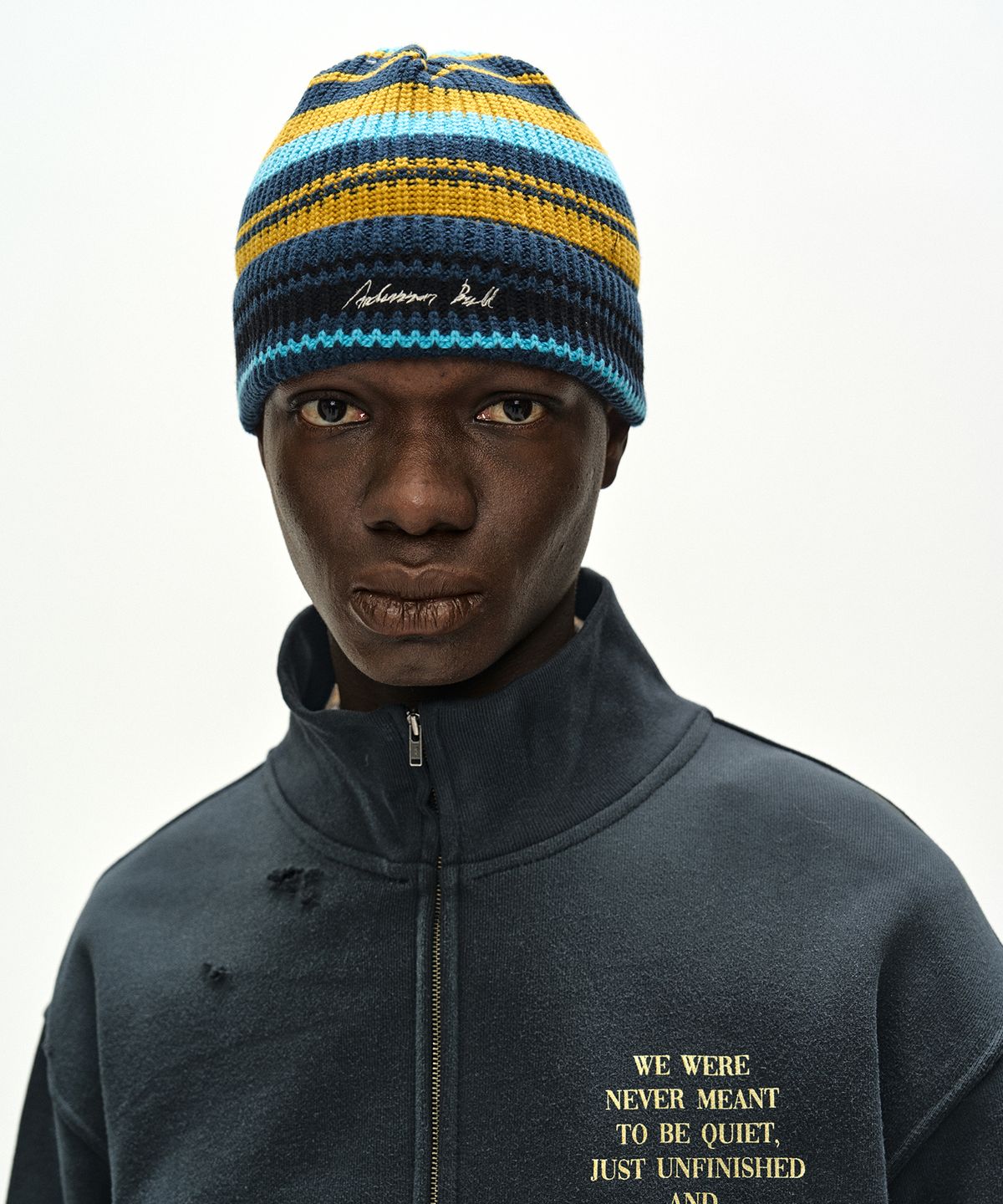 앤더슨벨(ADSB ANDERSSON BELL) UNISEX MULTI STRIPE BEANIE (NAVY/YELLOW)
