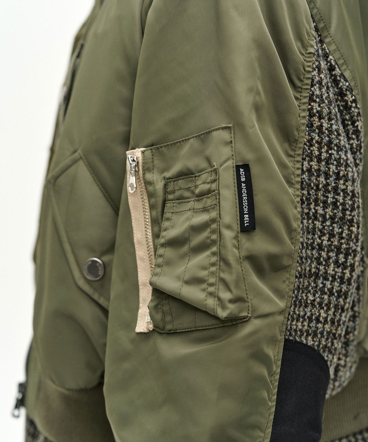앤더슨벨(ADSB ANDERSSON BELL) UNISEX DECONSTRUCTED LAYERED BOMBER COAT (SAGE)