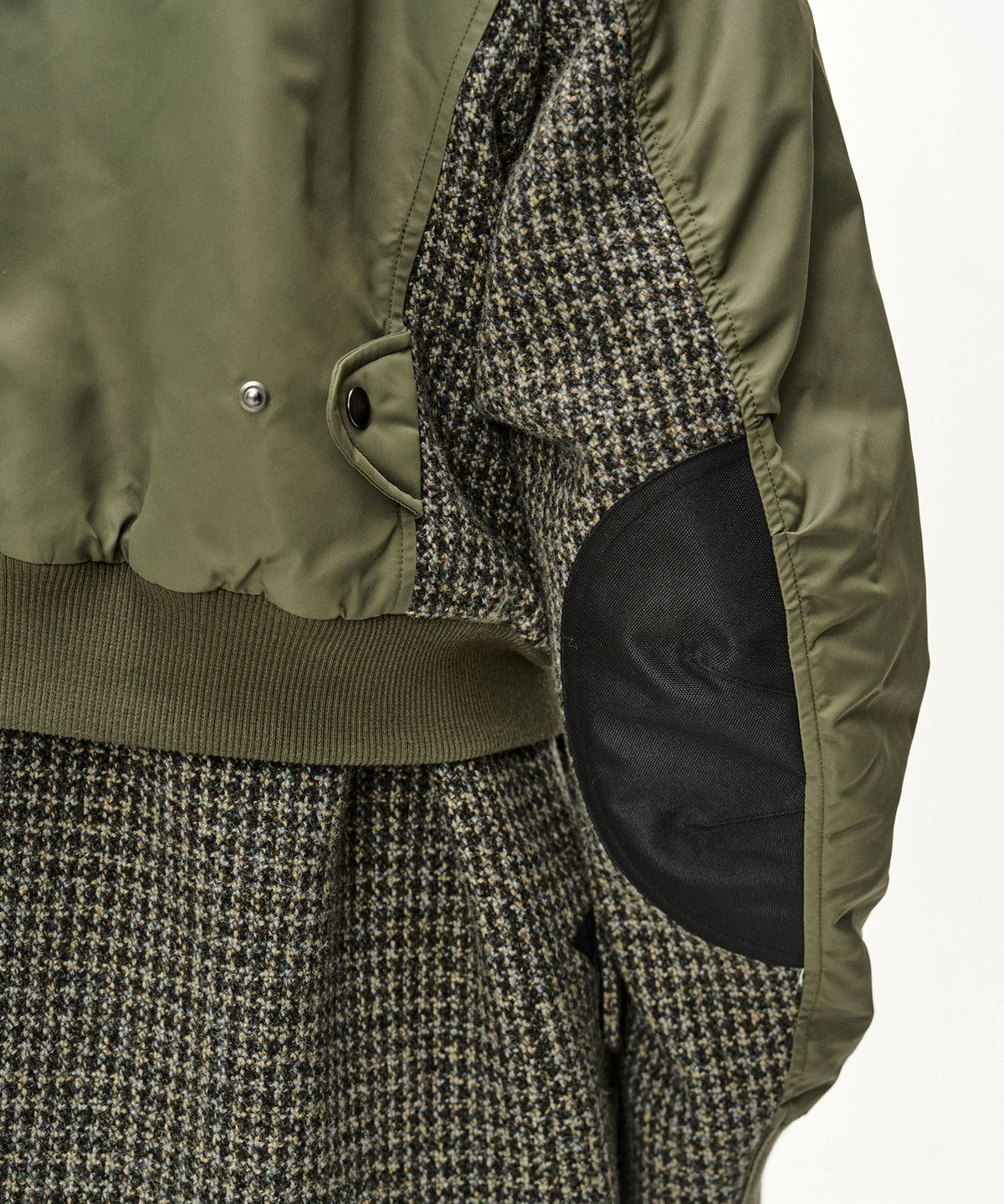 앤더슨벨(ADSB ANDERSSON BELL) UNISEX DECONSTRUCTED LAYERED BOMBER COAT (SAGE)