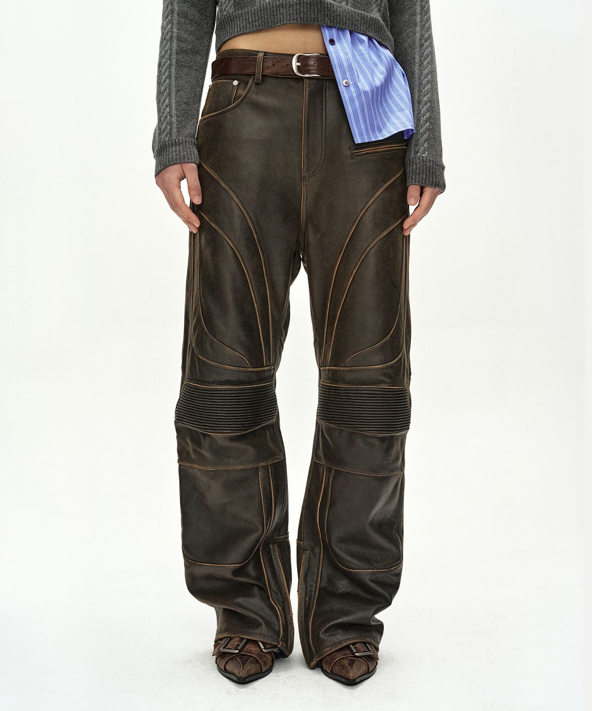 앤더슨벨(ADSB ANDERSSON BELL) LEATHER ARTICULATED PANEL JEANS (BROWN)