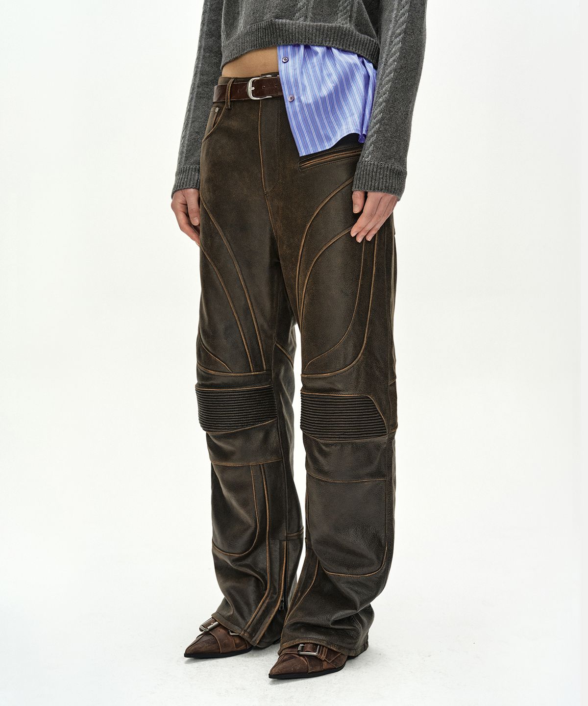 앤더슨벨(ADSB ANDERSSON BELL) LEATHER ARTICULATED PANEL JEANS (BROWN)