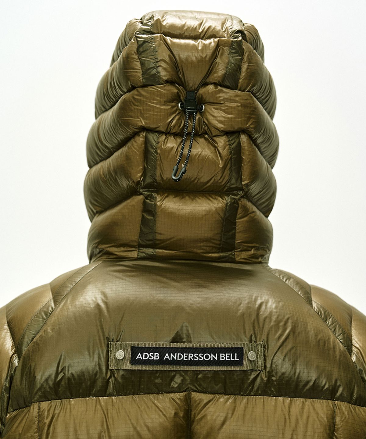 앤더슨벨(ADSB ANDERSSON BELL) UNISEX TORINO LIGHTWEIGHT DOWN JACKET (OLIVE)