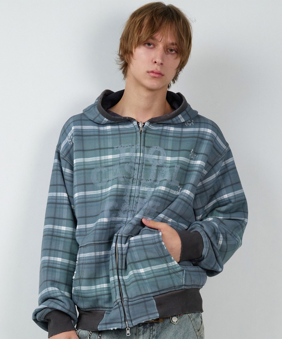 더바이닐하우스(THEVINYLHOUSE) REVERSIBLE CHECK HOODIE ZIP-UP NAVY