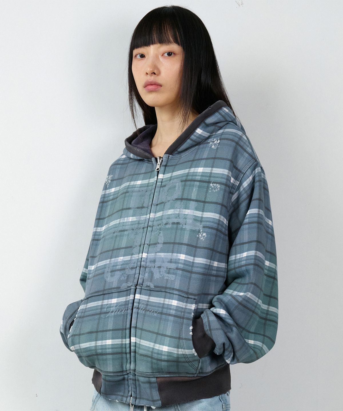 더바이닐하우스(THEVINYLHOUSE) REVERSIBLE CHECK HOODIE ZIP-UP NAVY