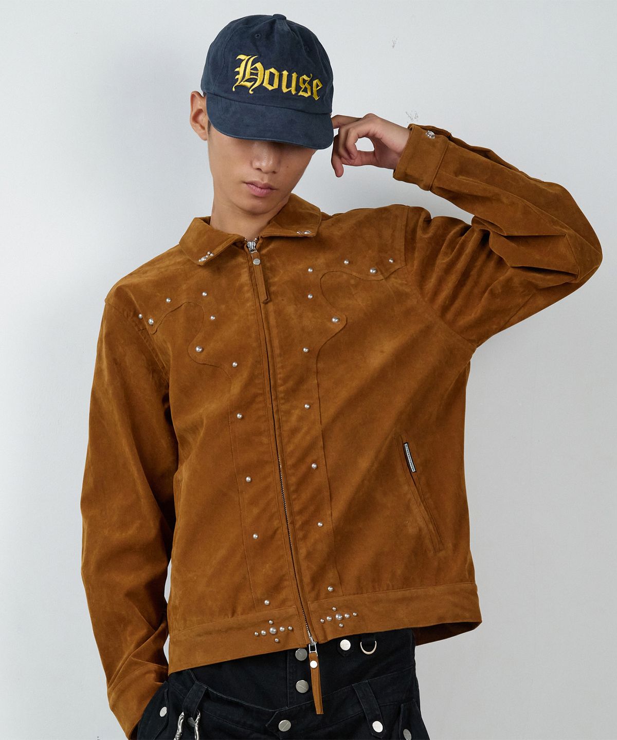 더바이닐하우스(THEVINYLHOUSE) STUDDED SUEDE JACKET BROWN