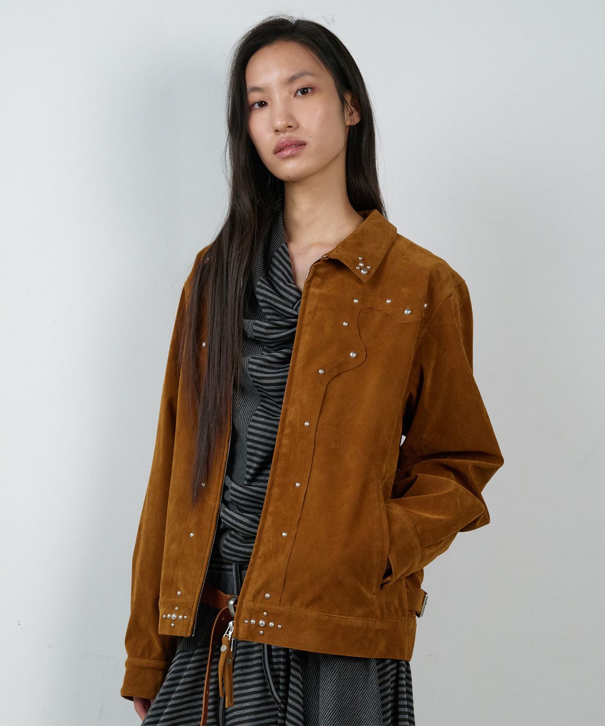 더바이닐하우스(THEVINYLHOUSE) STUDDED SUEDE JACKET BROWN