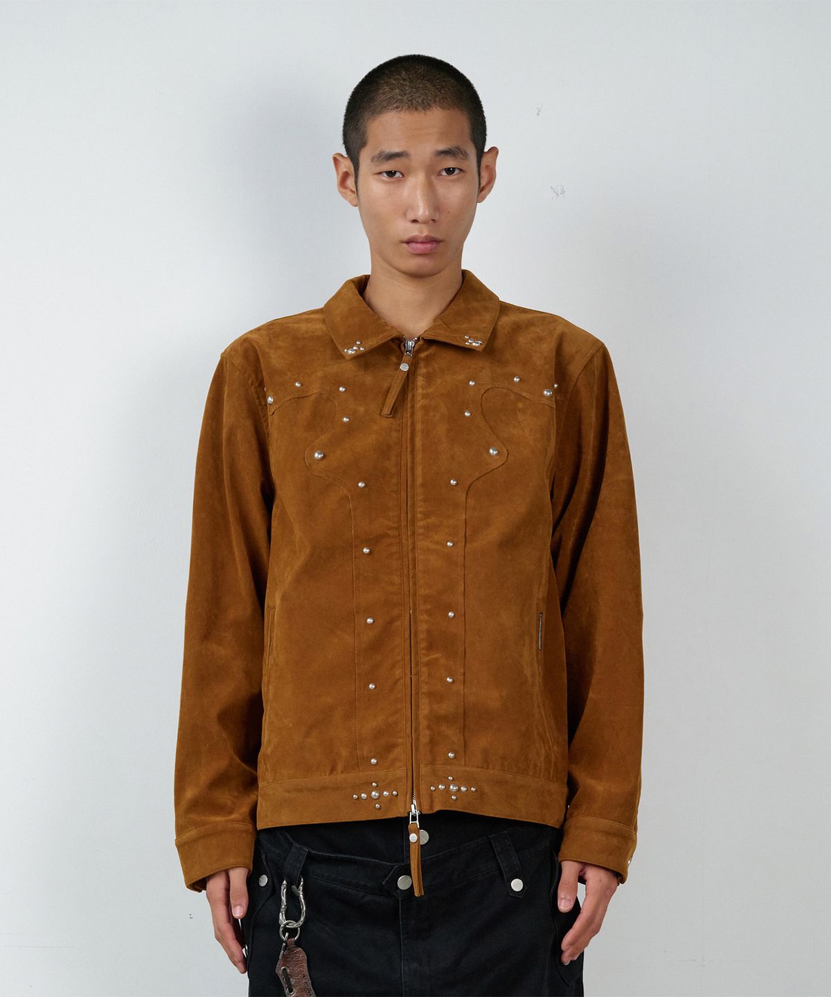 더바이닐하우스(THEVINYLHOUSE) STUDDED SUEDE JACKET BROWN