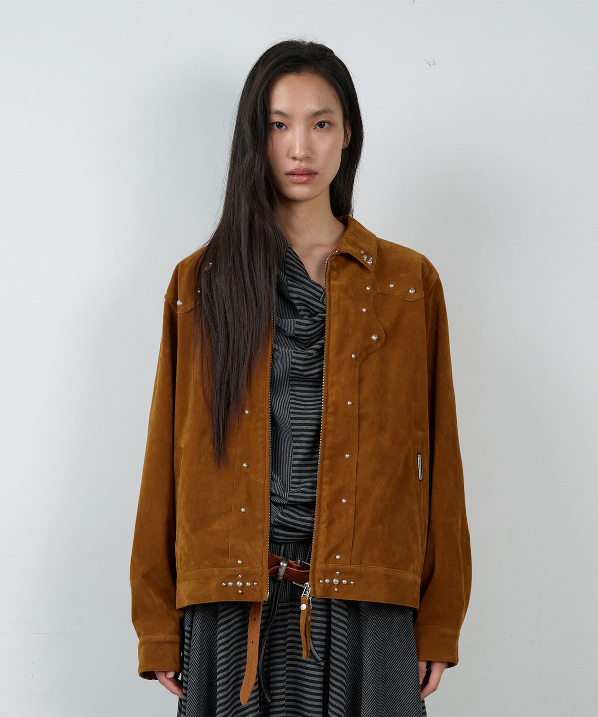 더바이닐하우스(THEVINYLHOUSE) STUDDED SUEDE JACKET BROWN