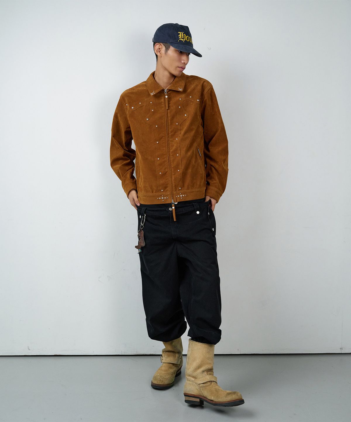 더바이닐하우스(THEVINYLHOUSE) STUDDED SUEDE JACKET BROWN