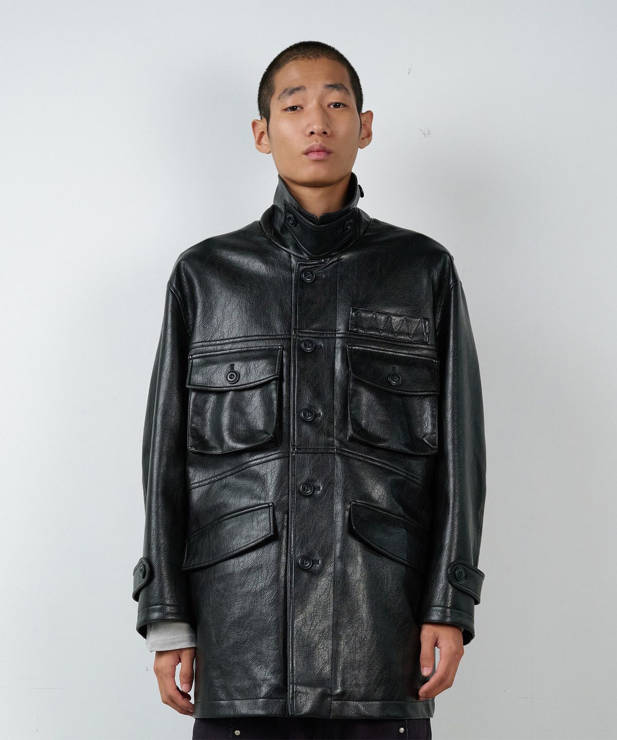 더바이닐하우스(THEVINYLHOUSE) 4 POCKET LEATHER CAR COAT BLACK